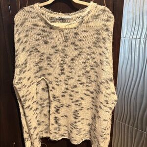 Zara Black and White Patterned Sweater
